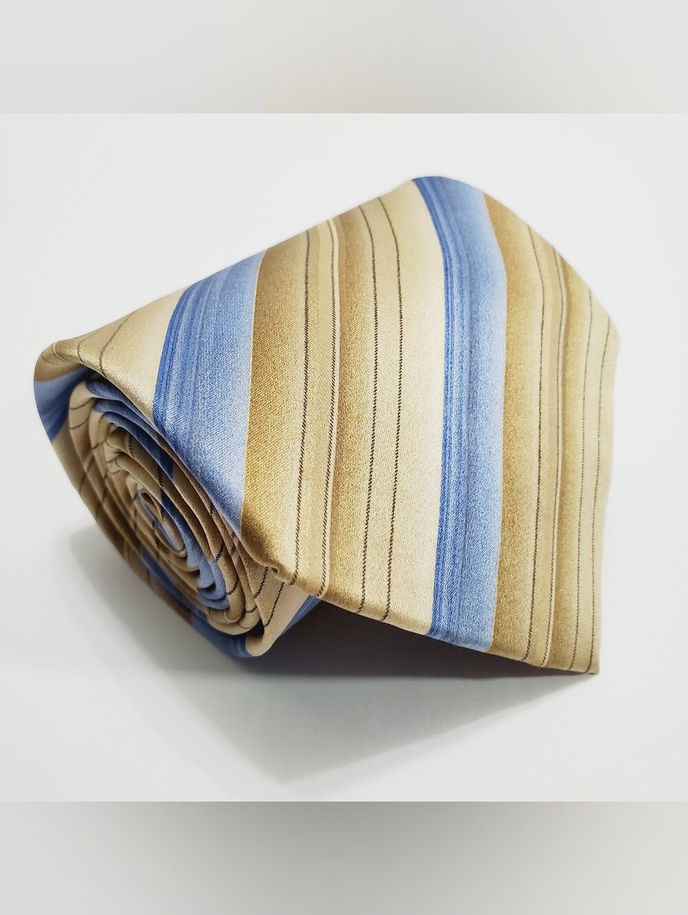 Dockers Men's Silk Neck Tie Tan & Blue Stripe Pattern 57x3.75"